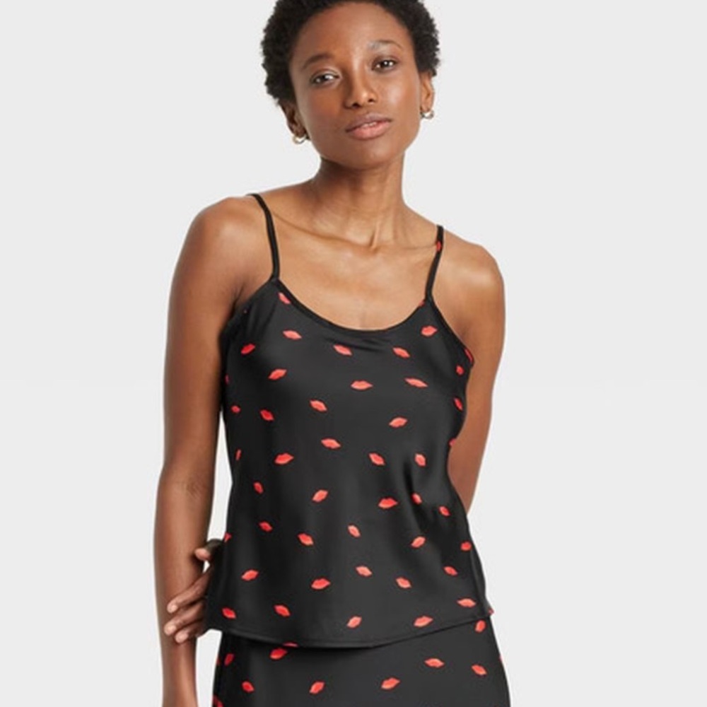 a new day Lip Print Camisole NWT